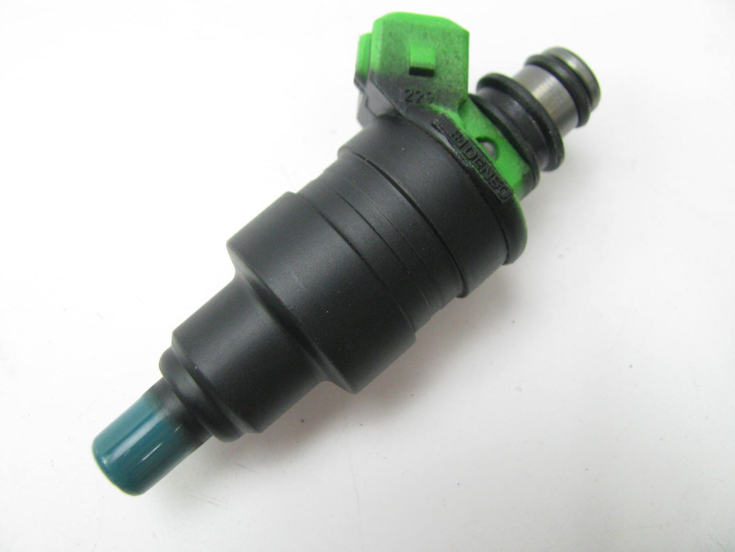 REMAN. Genuine Denso 195500-1670 Fuel Injector