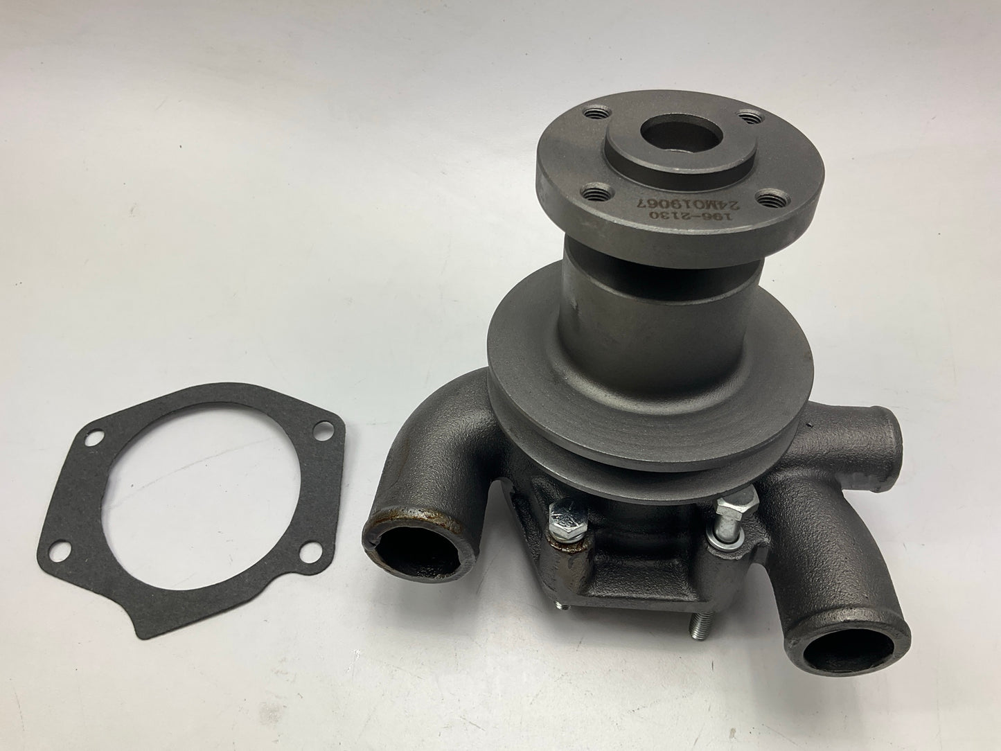 NEW - UNBOXED GMB 196-2130 Engine Water Pump - Perkins A3.152, AD3.152, AT3.152