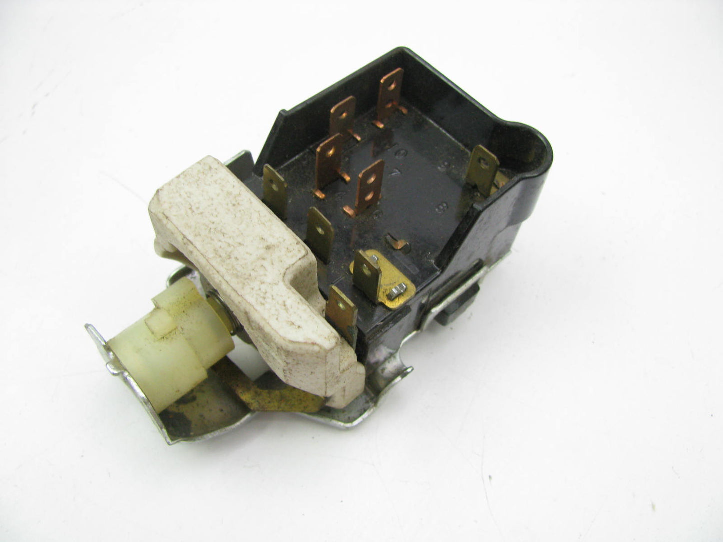 NEW - OUT OF BOX 1995214 Headlight Switch Assembly - D1503A