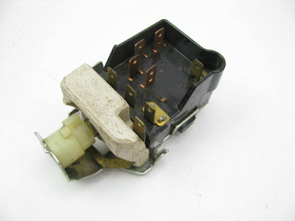 NEW - OUT OF BOX 1995214 Headlight Switch Assembly - D1503A