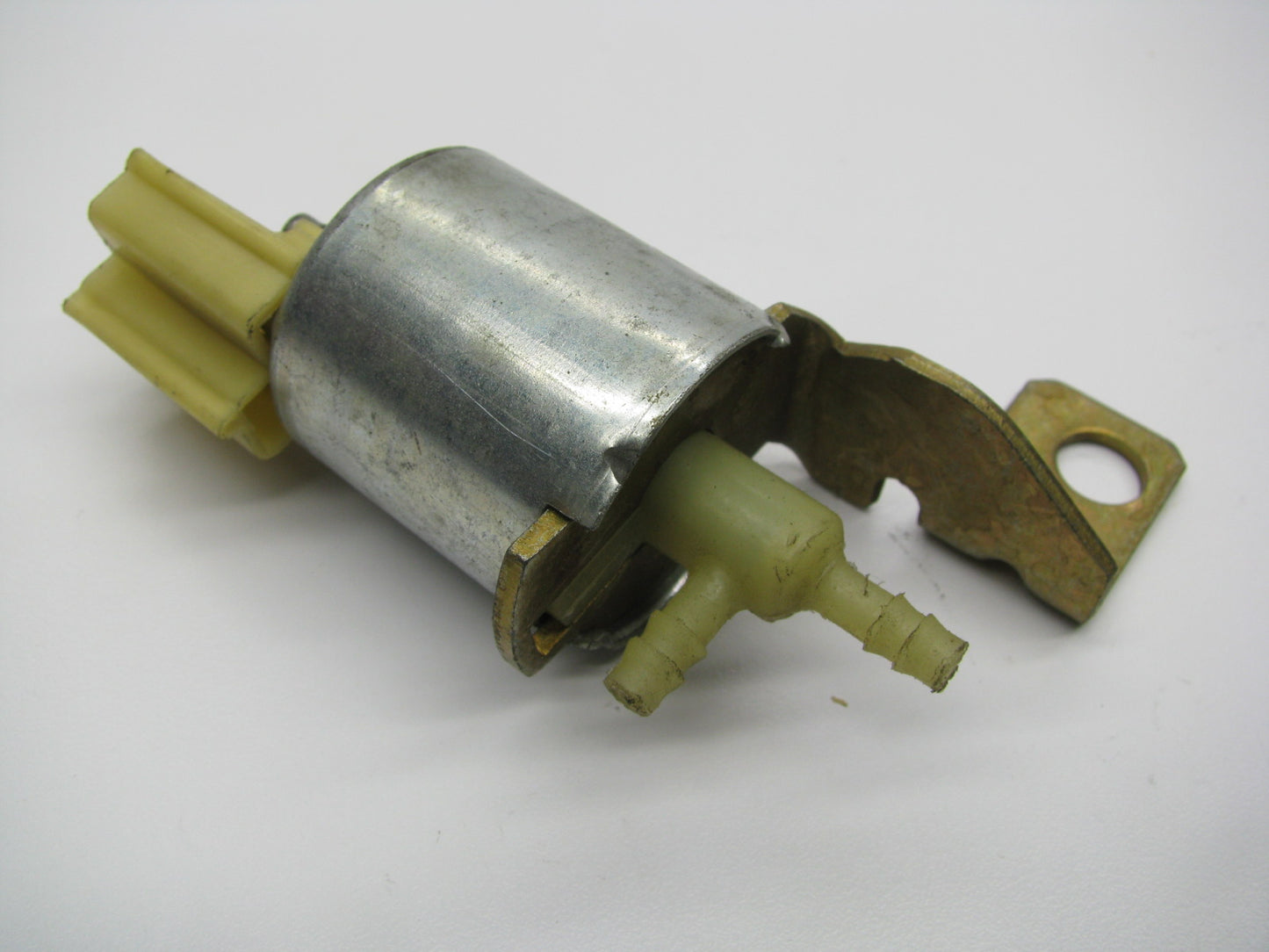 NOS OEM Spark Control Vacuum Advance Valve Switch - 1979 Pontiac 231 V6