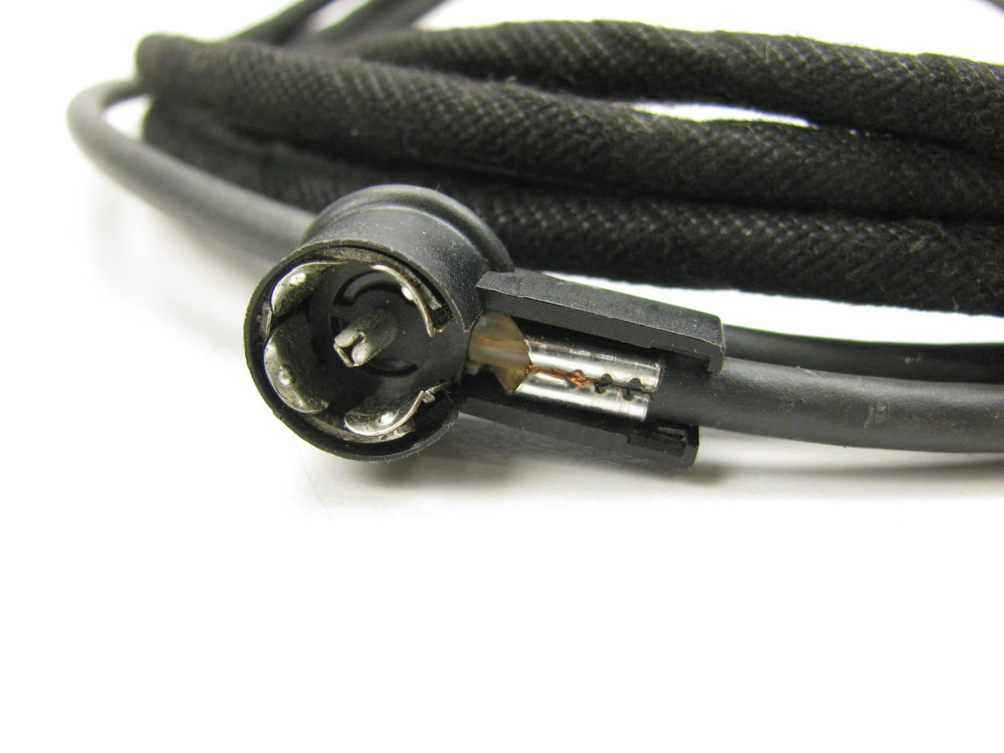 NEW - OUT OF BOX - 1C0-035-550-G Antenna Cable OEM 2000 Volkswagen Beetle