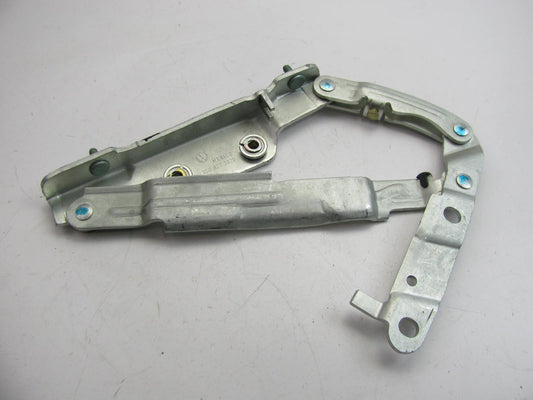 NEW - Out Of Box 1C0-827-302-D Rear Right Lid Hinge For 98-03 Volkswagen Beetle