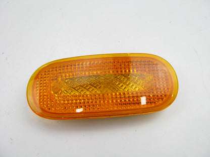 NEW - OUT OF BOX OEM VW Side Marker Light Lamp Passenger Side 1C0945072E