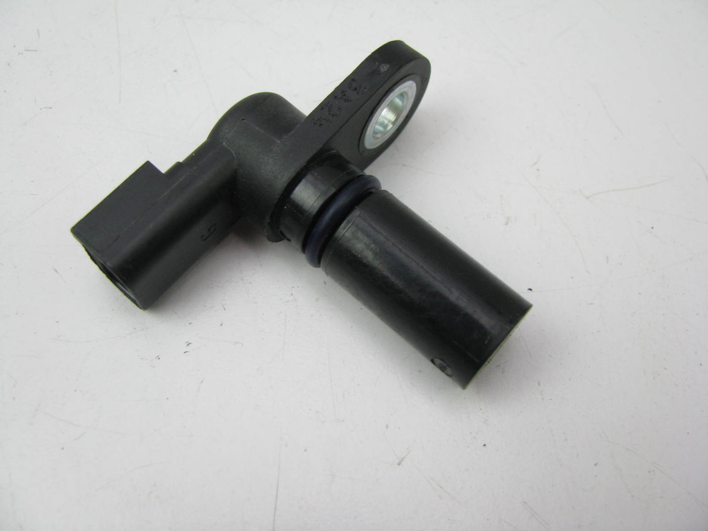 NEW - OUT OF BOX - OEM FORD 1F3E-6B288-AB Engine Camshaft Position Sensor