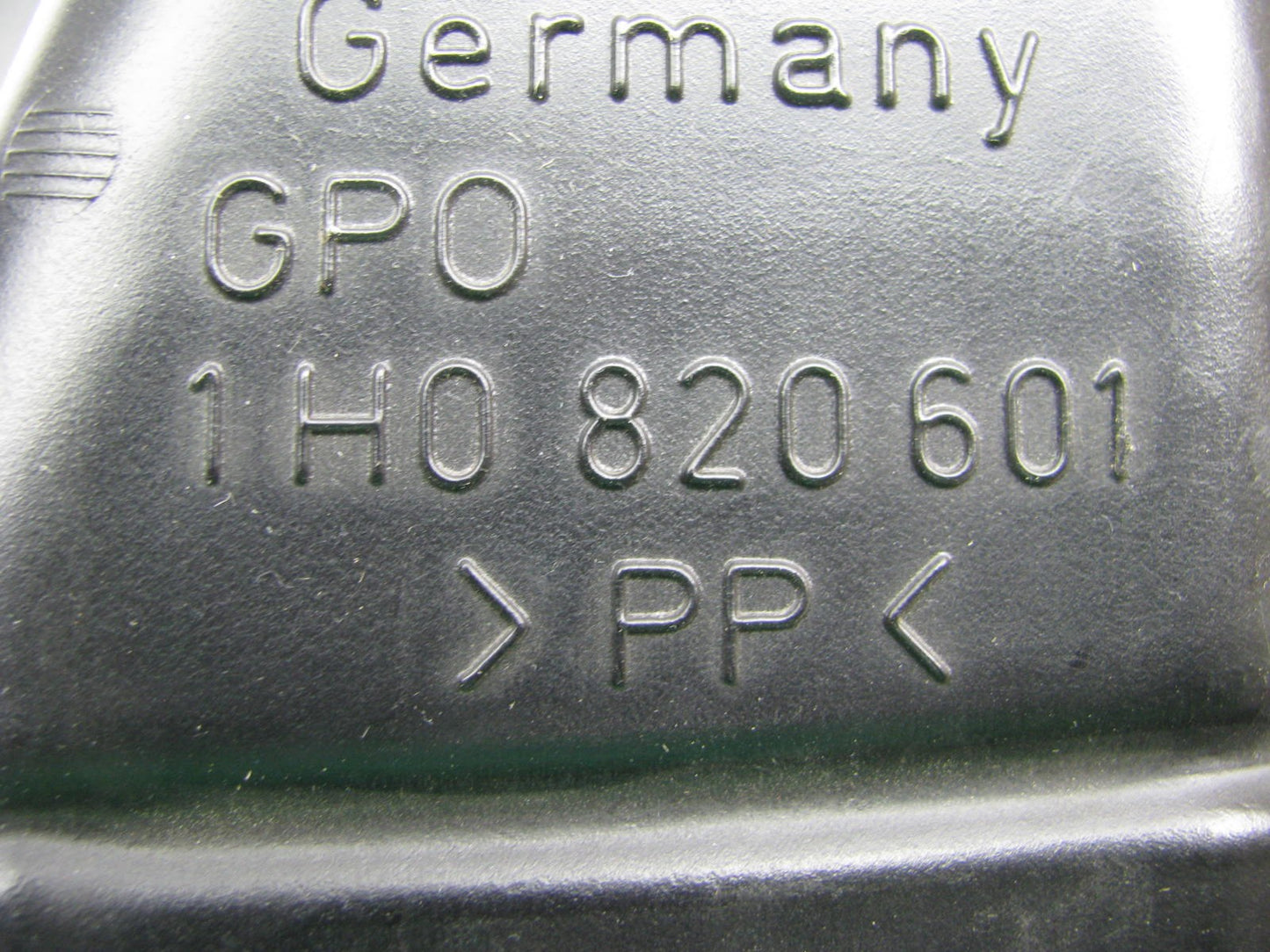 NEW - OUT OF BOX - OEM VW 1H0-820-601 Vacuum Canister Tank Reservoir 1H0820601