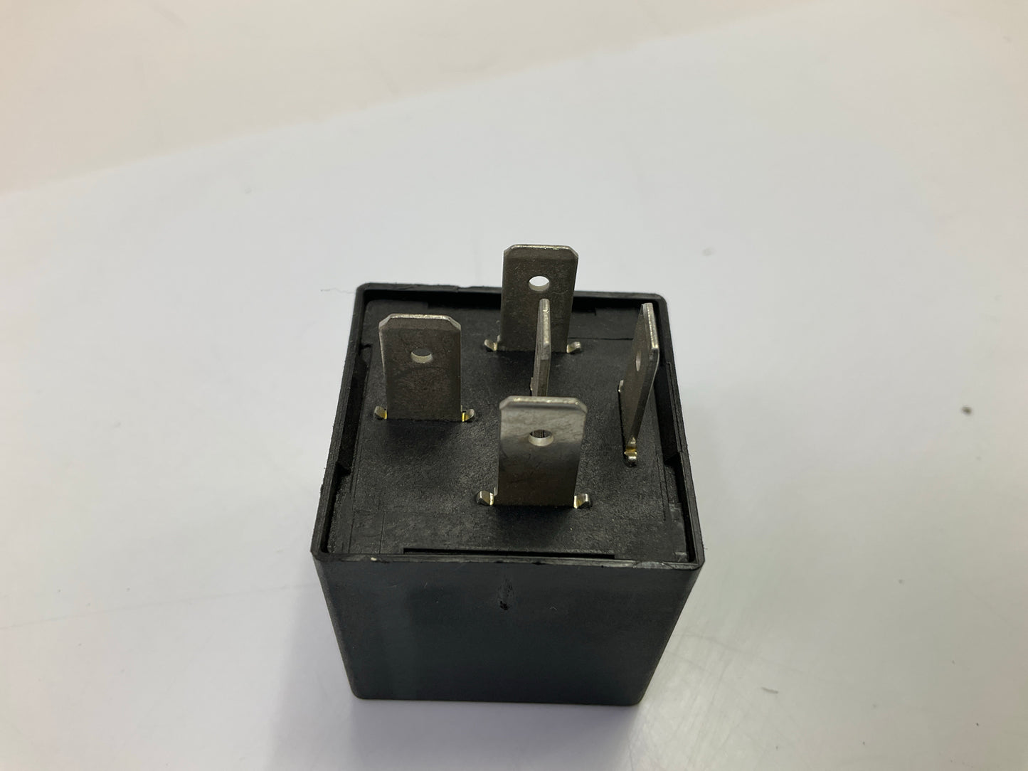 NEW UNBOXED OEM VW Audi 1H0959142 A/C Compressor Control Relay