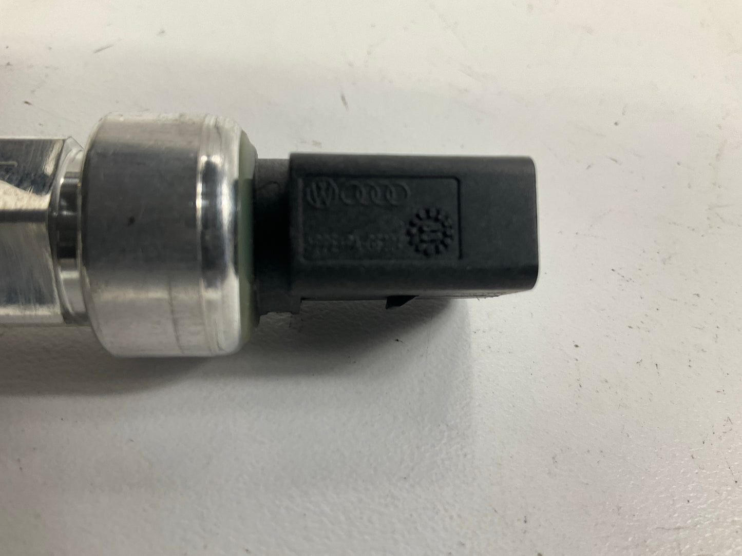 NEW UNBOXED OEM A/C Refrigerant Pressure Sensor Audi Volkswagen # 1K0959126D