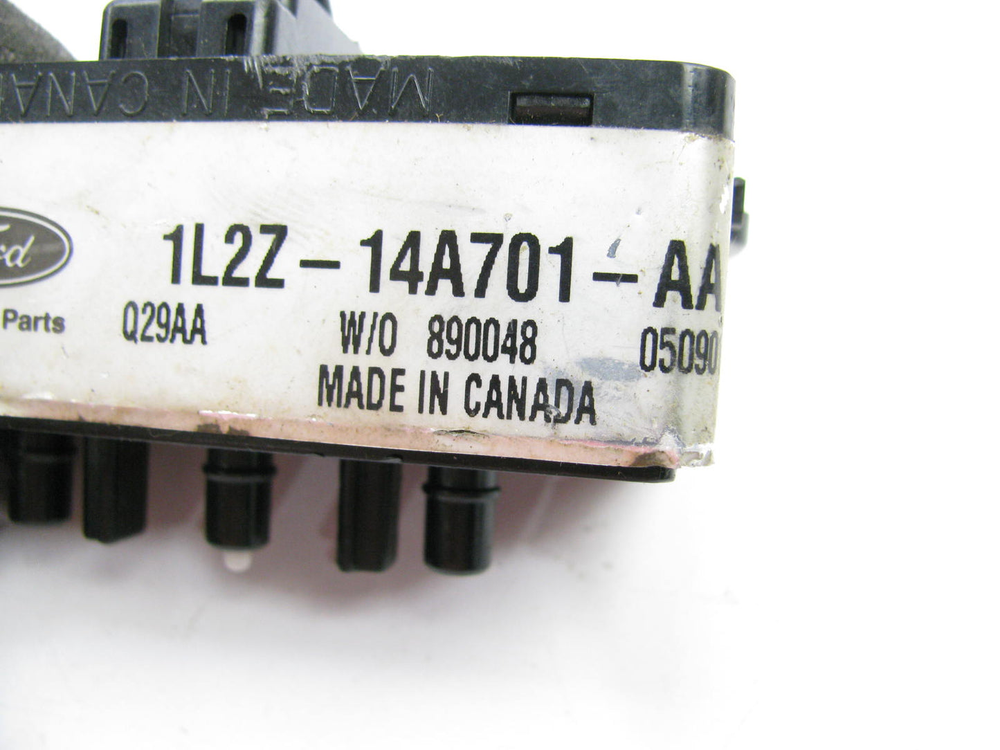 NEW - OUT OF BOX OEM Ford Front Driver Power Seat Adjust Switch 03-06 Expedition