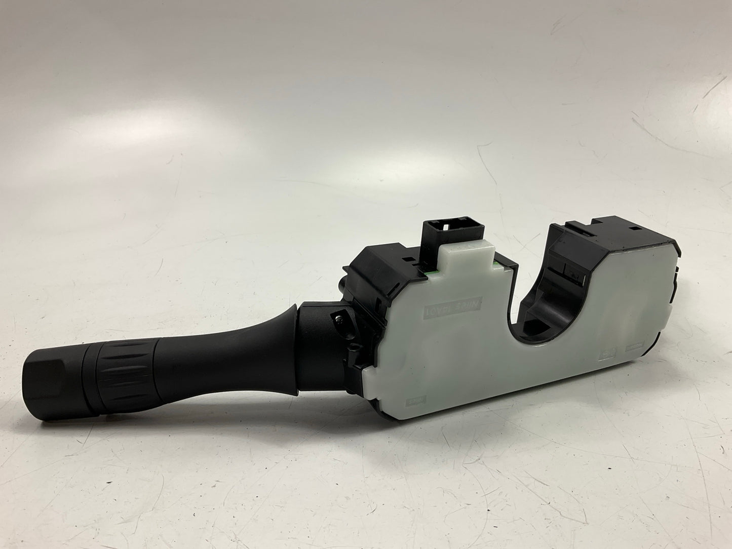 NEW UNBOXED - 1S13872 Turn Signal / Windshield Wiper Switch - 255603SH1B