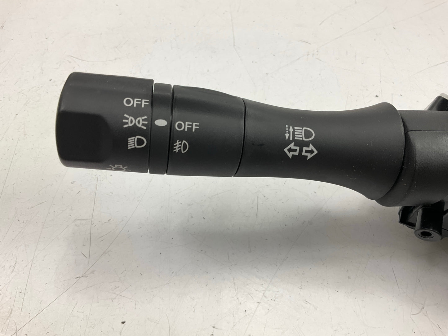 NEW UNBOXED - 1S13872 Turn Signal / Windshield Wiper Switch - 255603SH1B