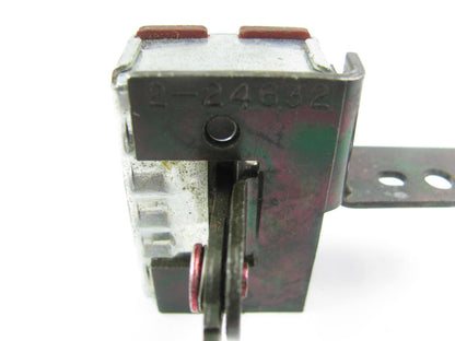 NEW - OUT OF BOX - 2-24632 HVAC Blower Control Switch OEM Ford E4TZ-19986-A