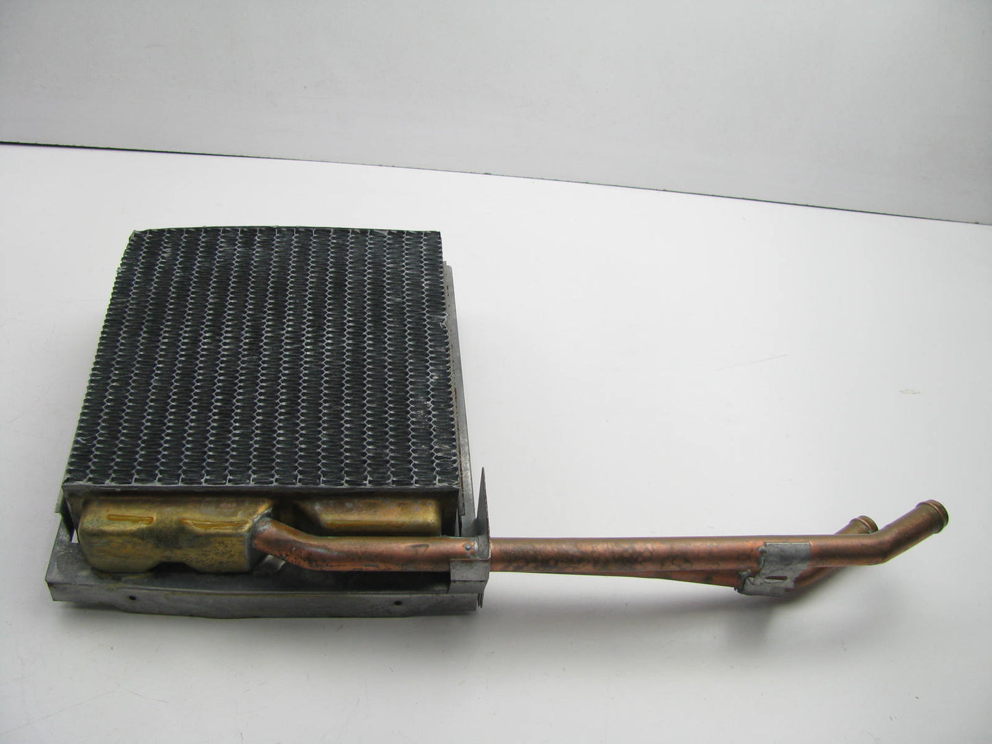 NEW - OUT OF BOX 2-463 HVAC Heater Core