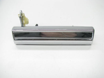NEW - OUT OF BOX GM 20058466 Outside Door Handle - Front Right