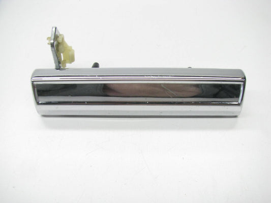 NEW - OUT OF BOX GM 20058466 Outside Door Handle - Front Right