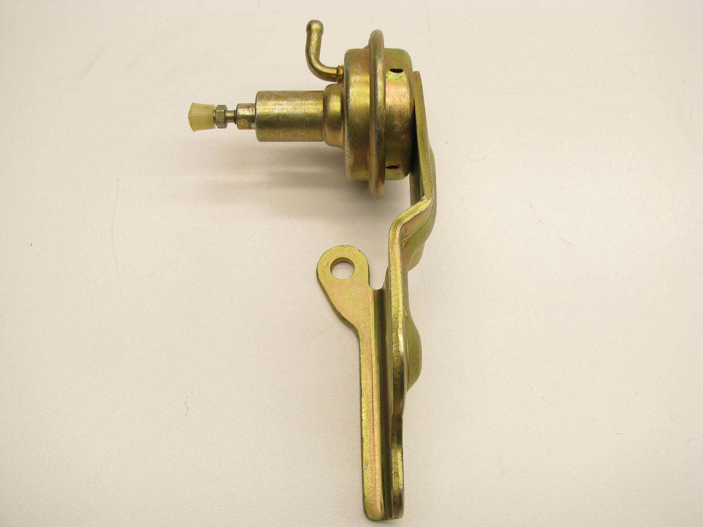 NEW - UNBOXED Carter YFA Carburetor Dashpot - Replaces Ford # D5TZ-9B549-A