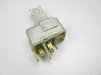 NEW - OUT OF BOX 20306054 Door Lock Relay - D1747A 20013499