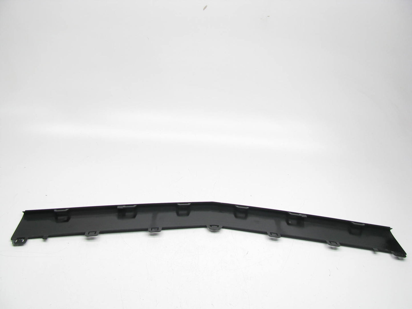 NEW - AFTERMARKET 2078850974 Front Bumper Cover Molding