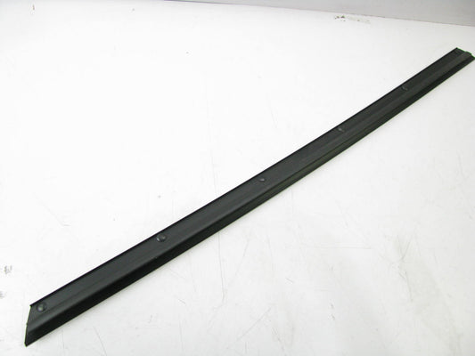 NEW OEM FOR GM Front Door-Lower Weatherstrip Weather Strip Seal Left 20835970