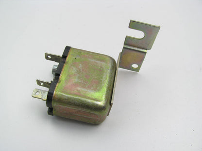 NEW - OUT OF BOX - OEM 2084423 Horn Relay   MADE IN USA  (NO ORIGINAL BOX)