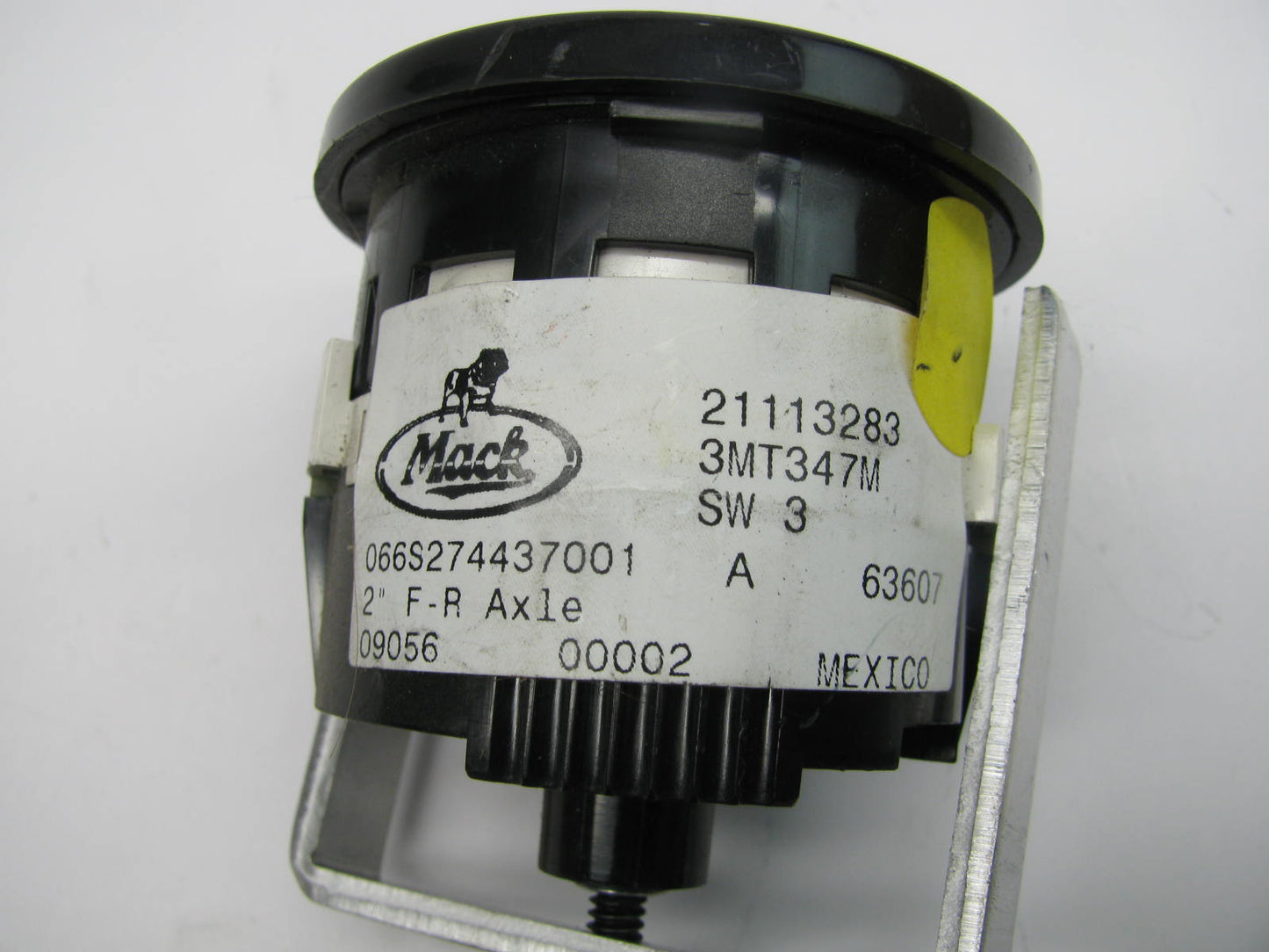 NEW - OUT OF BOX - Genuine Mack Front Axle Temp Temperature Gauge 2''