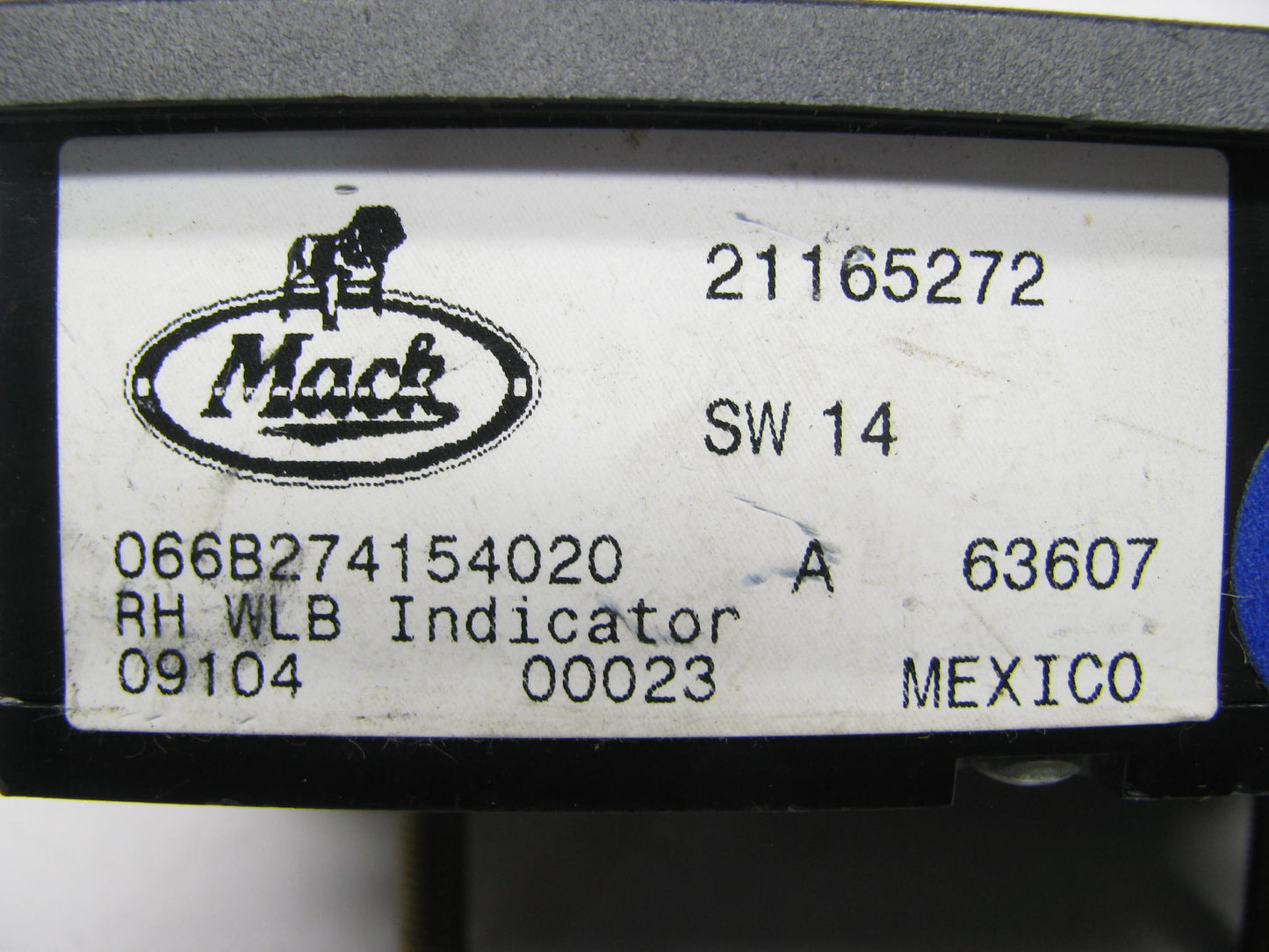NEW UNBOXED OEM For Mack Right Hand R.H. WLB Indicator Display 21165272