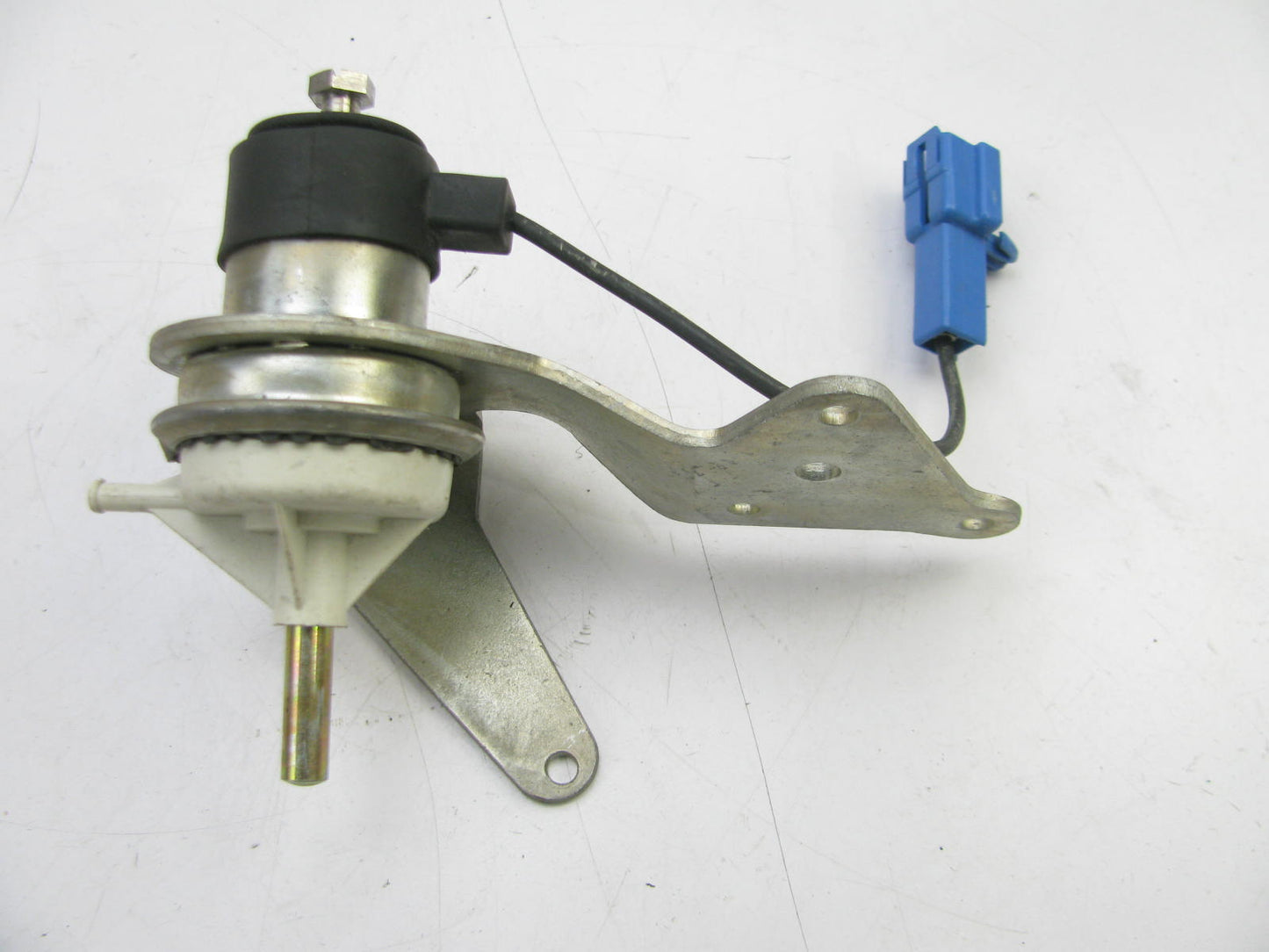 NEW Unboxed 1982 Ford Courier 2.0L Ranger 2.3L Idle Stop Solenoid Valve Actuator