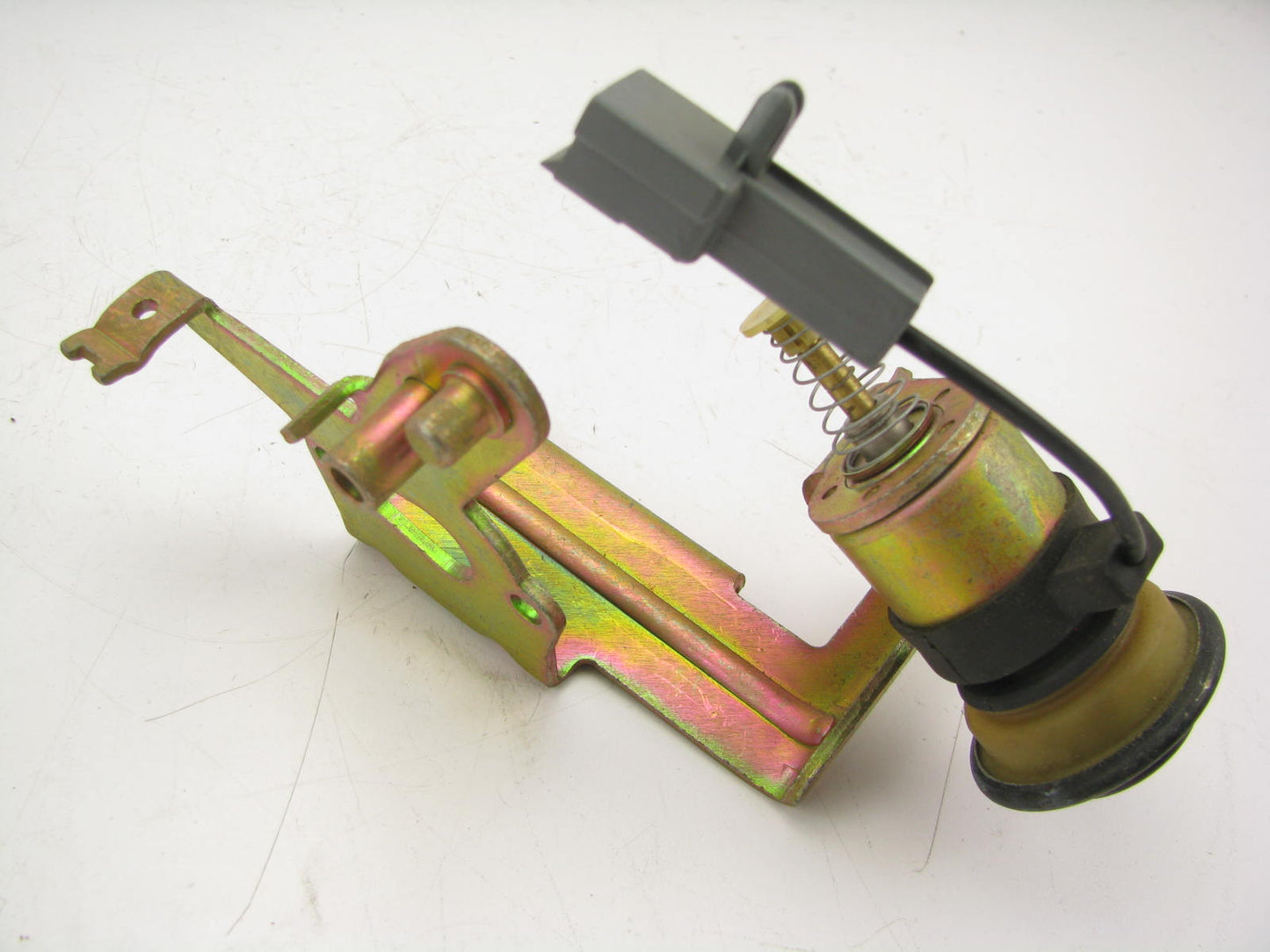 NEW OUT OF BOX - Carter 213-3021 Carburetor Idle Stop Solenoid 85 Ford HD Truck