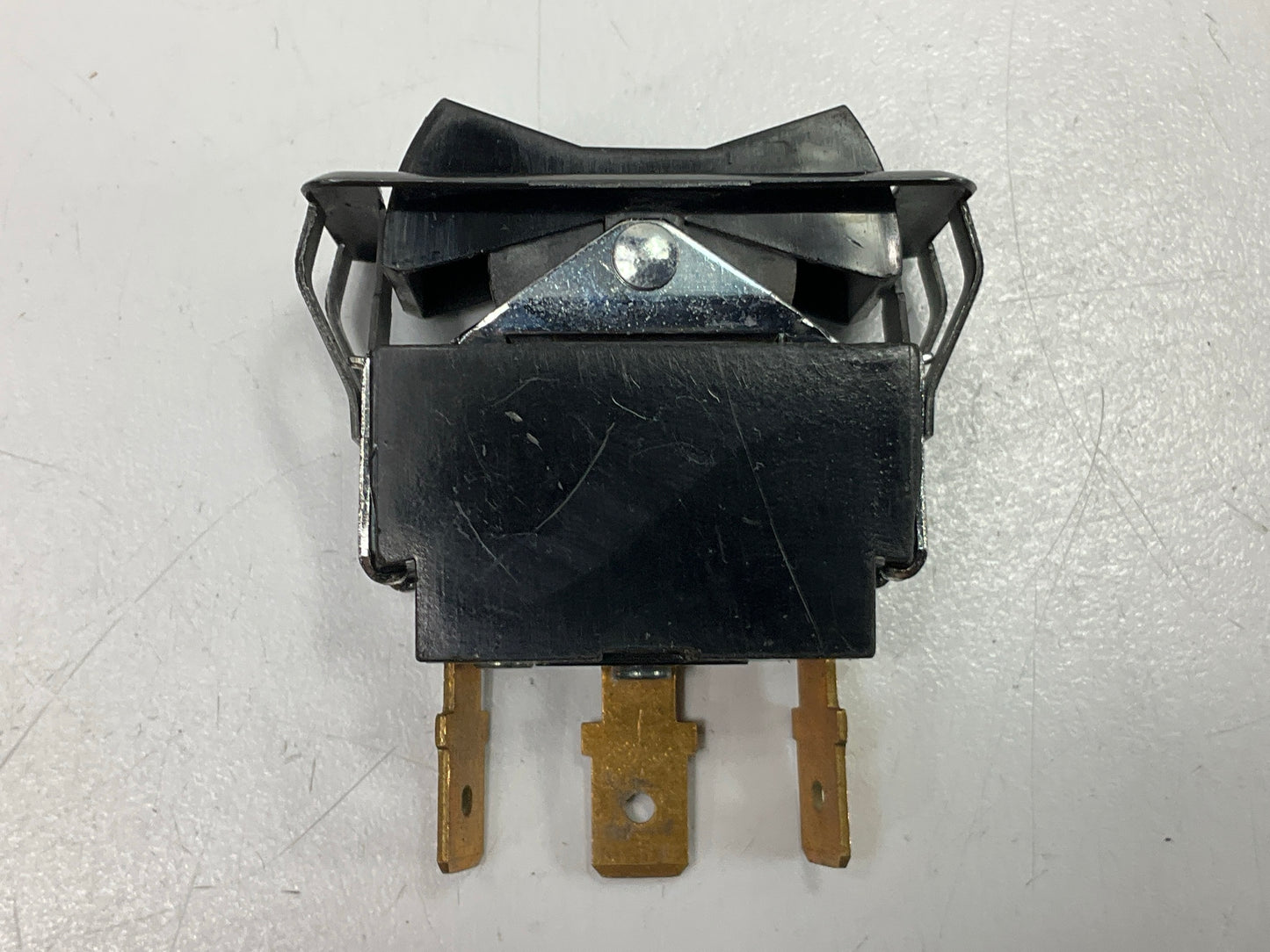 NEW UNBOXED Cole Hersee 2133478 High-Low Off 3 Terminal Rocker Switch