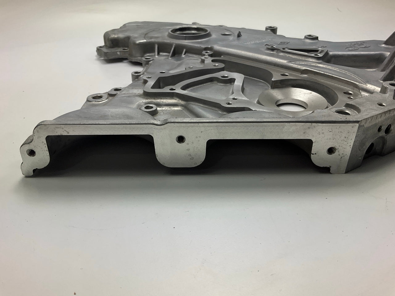 NEW UNBOXED  21351-3C752 Engine Timing Cover OEM For 10-16 Genesis Coupe 3.8L V6