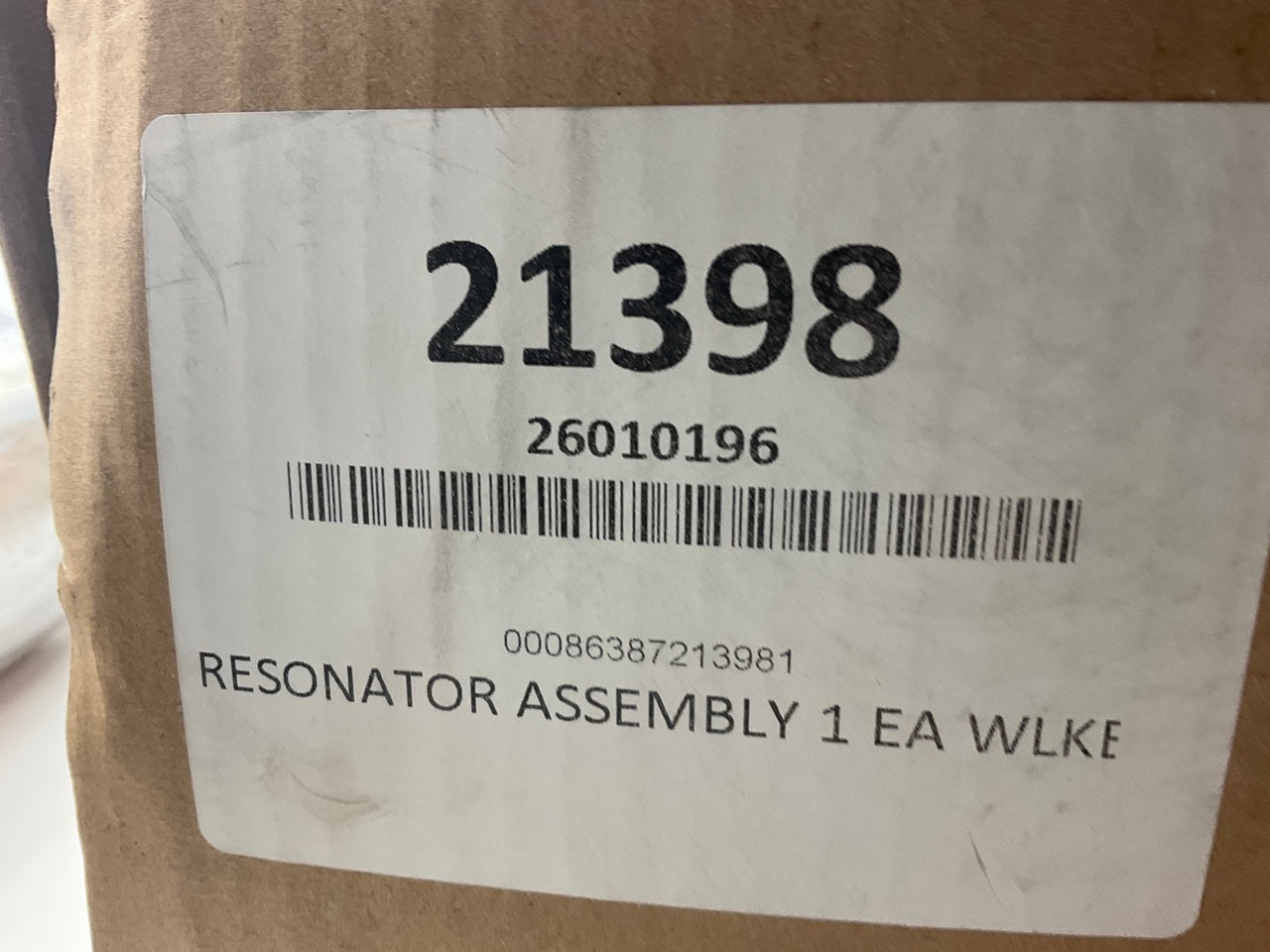 NEW - OUT OF BOX - WALKER 21398 Exhaust Resonator