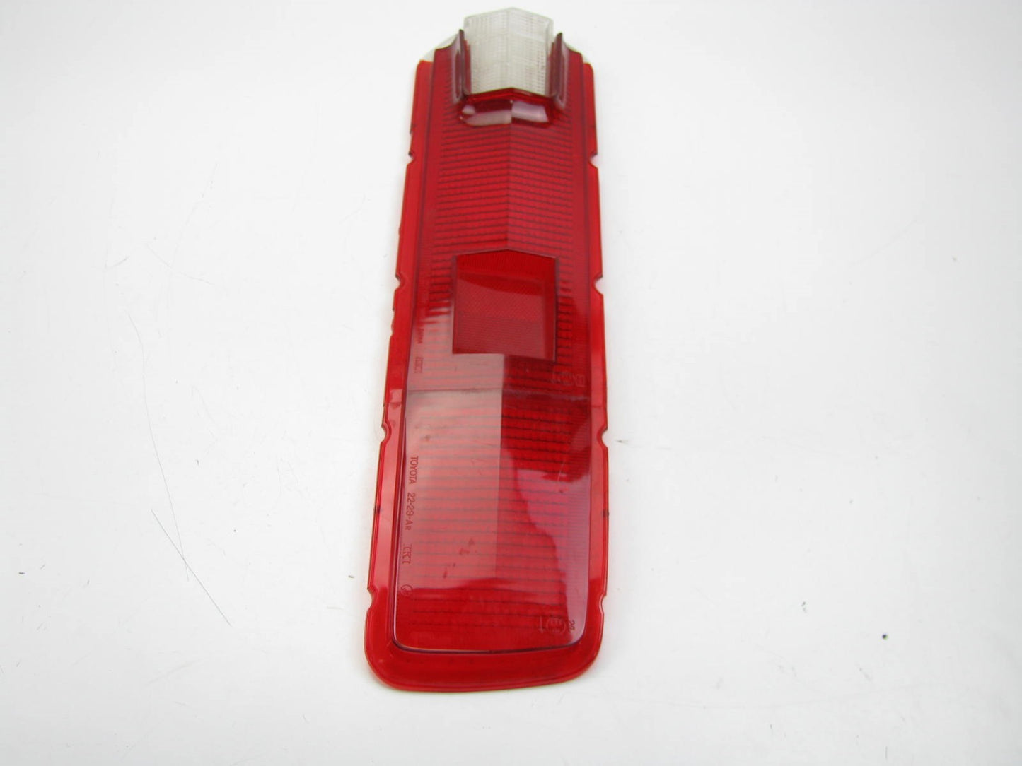 NOS 1971-1972 TOYOTA CORONA 4-DOOR SEDAN RIGHT SIDE Tail Light Lamp Lens JDM