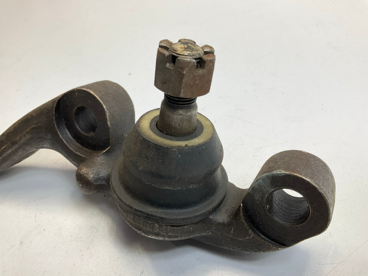 NEW UNBOXED TRW 10271 Suspension Ball Joint Assembly - Front Left Lower 22-4010