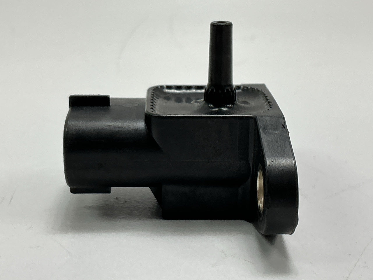 NEW UNBOXED OEM For Subaru 22012AA070 / Denso 079800-3210 MAP Sensor