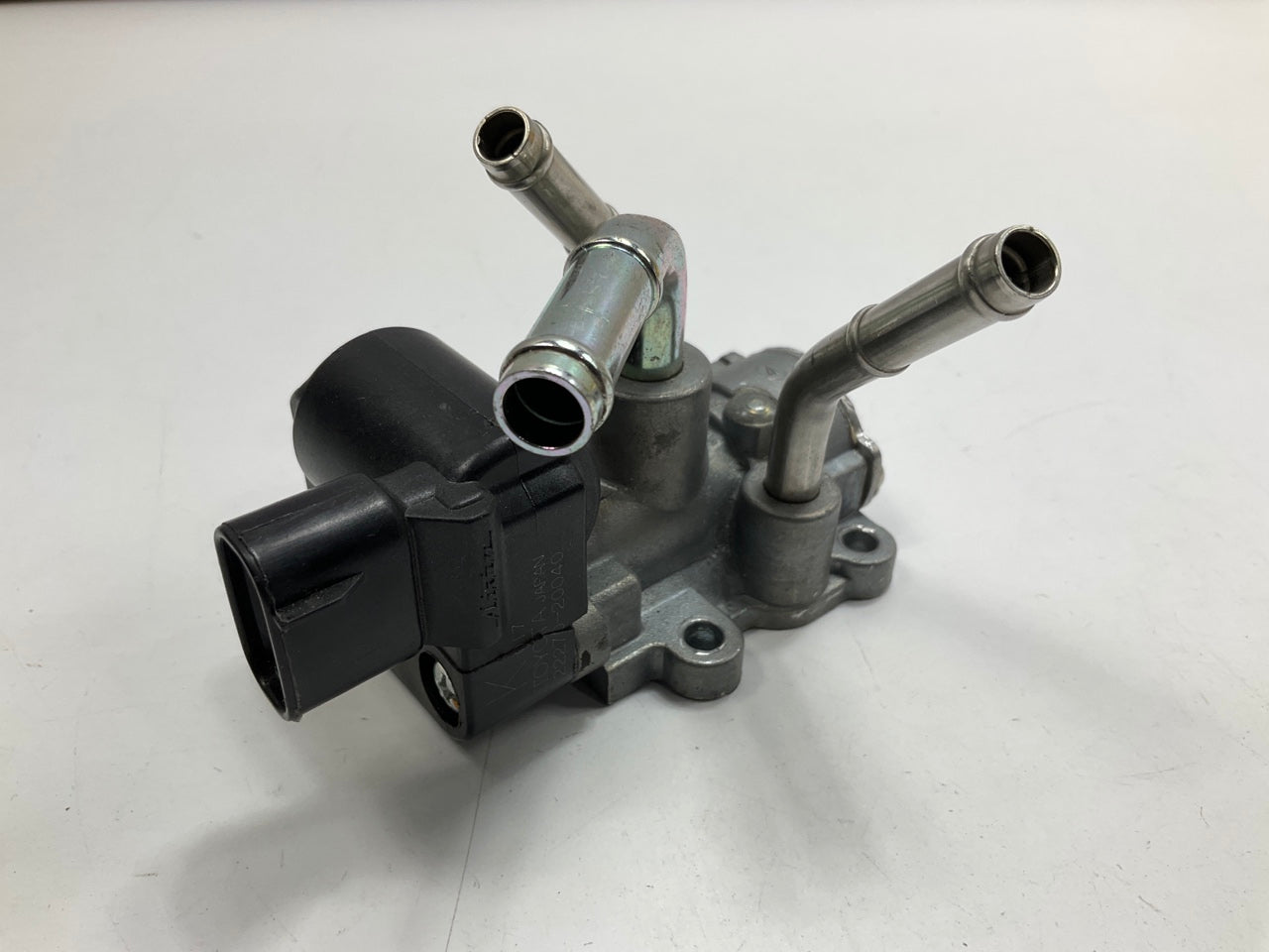 USED / BOLTED ON - OEM Denso 22270-20040 Idle Air Control Valve IAC, V6 ONLY