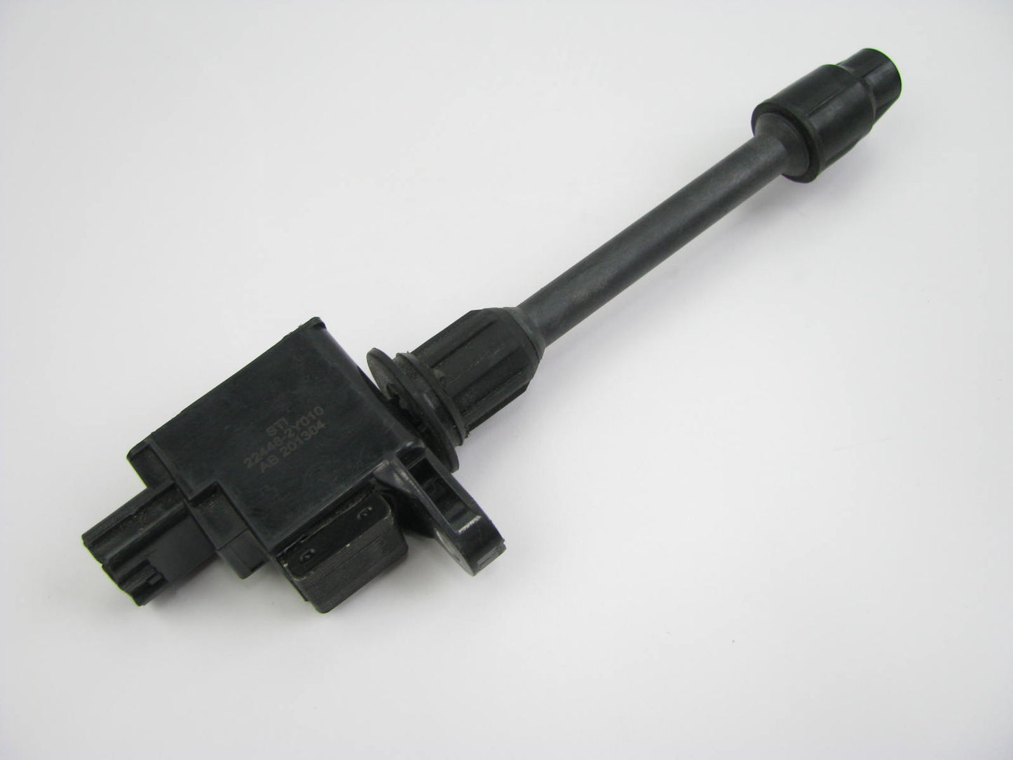 NEW - OUT OF BOX 22448-2Y010 Ignition Coil For 2000-2001 Nissan 3.0L-V6
