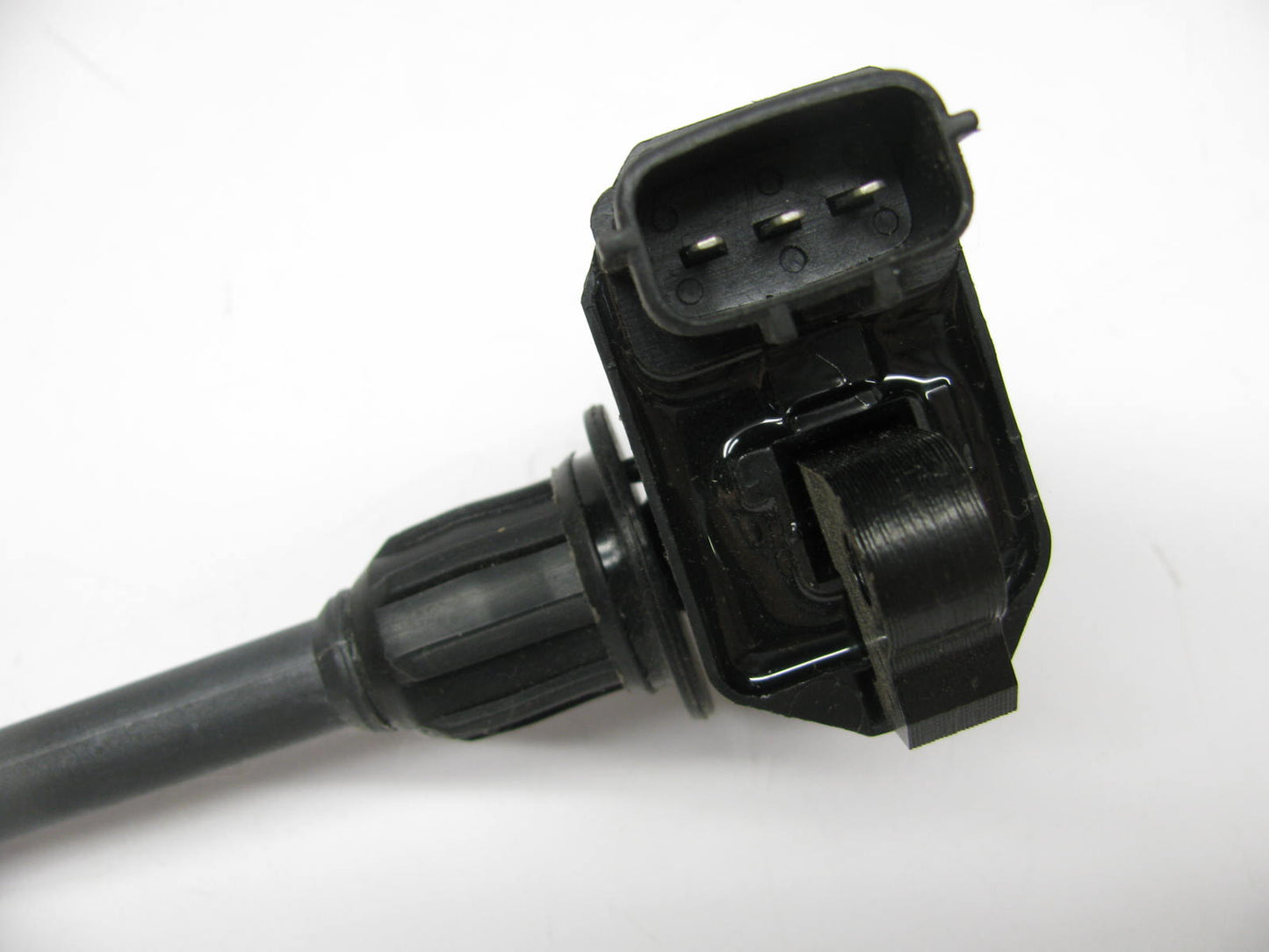 NEW - OUT OF BOX - LEFT SIDE ONLY (FRONT) Ignition Coil For 95-99 Nissan 3.0L V6
