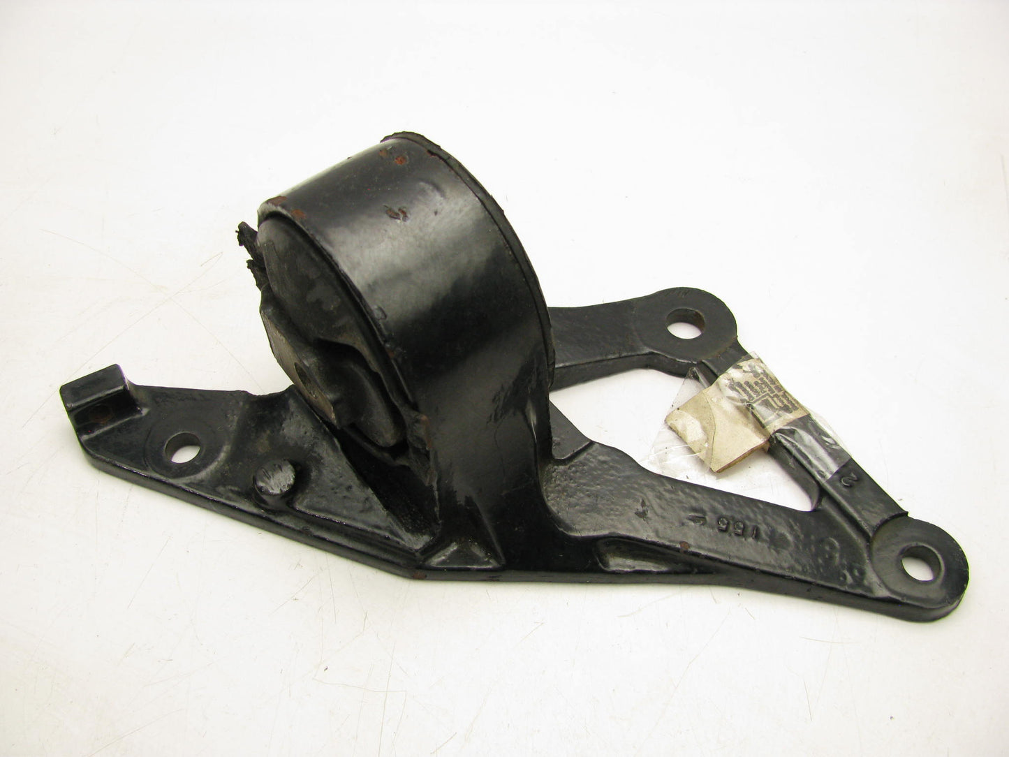 NEW - OUT OF BOX - GM 22542624 Automatic Transmission Mount