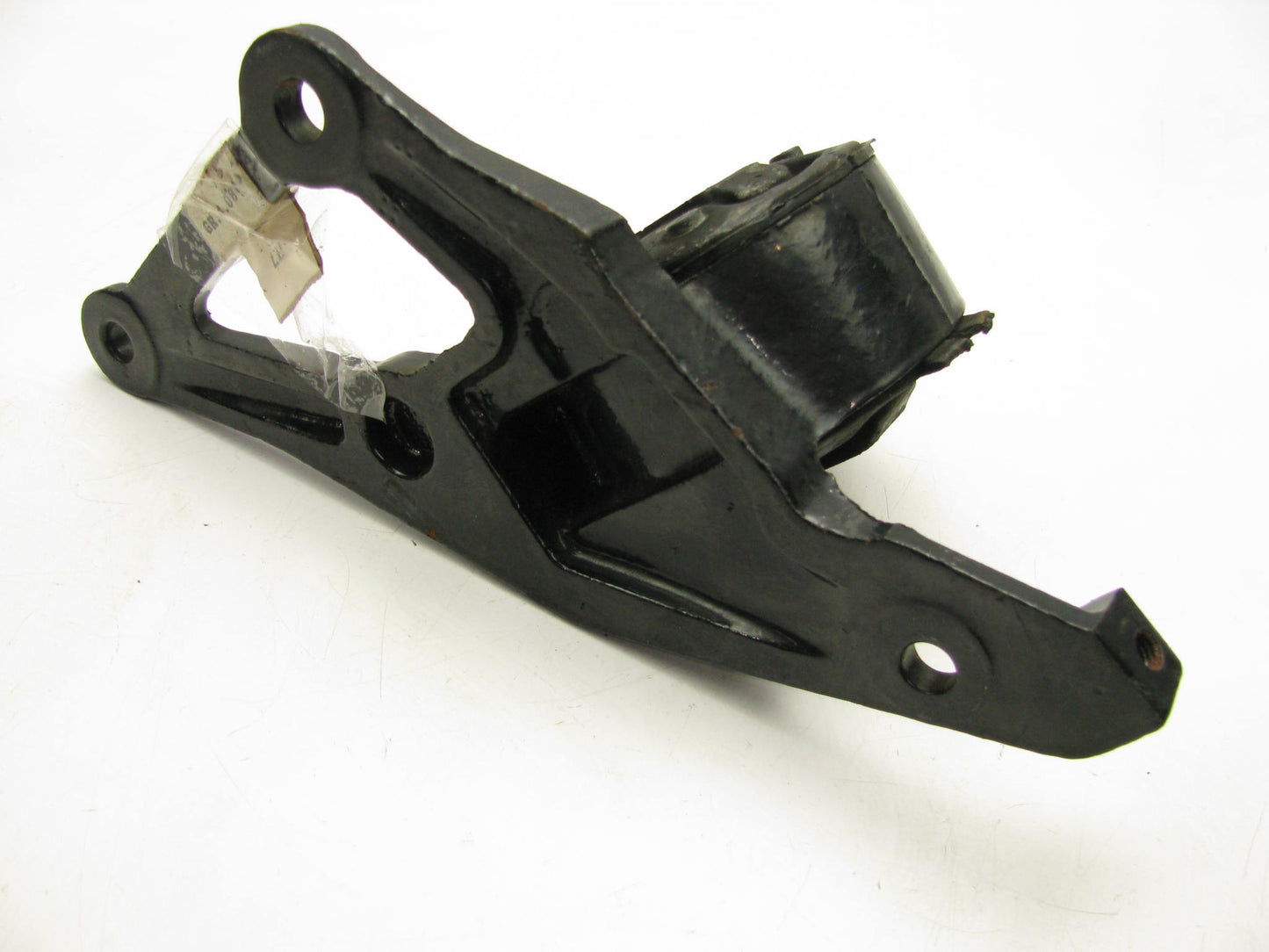 NEW - OUT OF BOX - GM 22542624 Automatic Transmission Mount