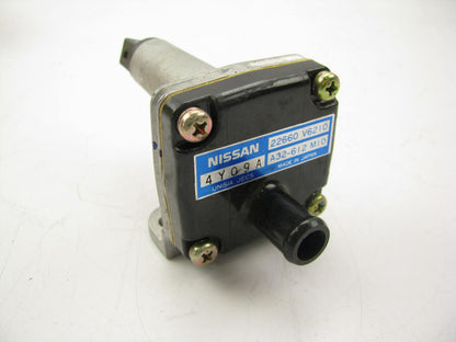 NEW - OUT OF BOX OEM  22660-v6210 Idle Air Control Valve IAC For Nissan 3.0L-V6