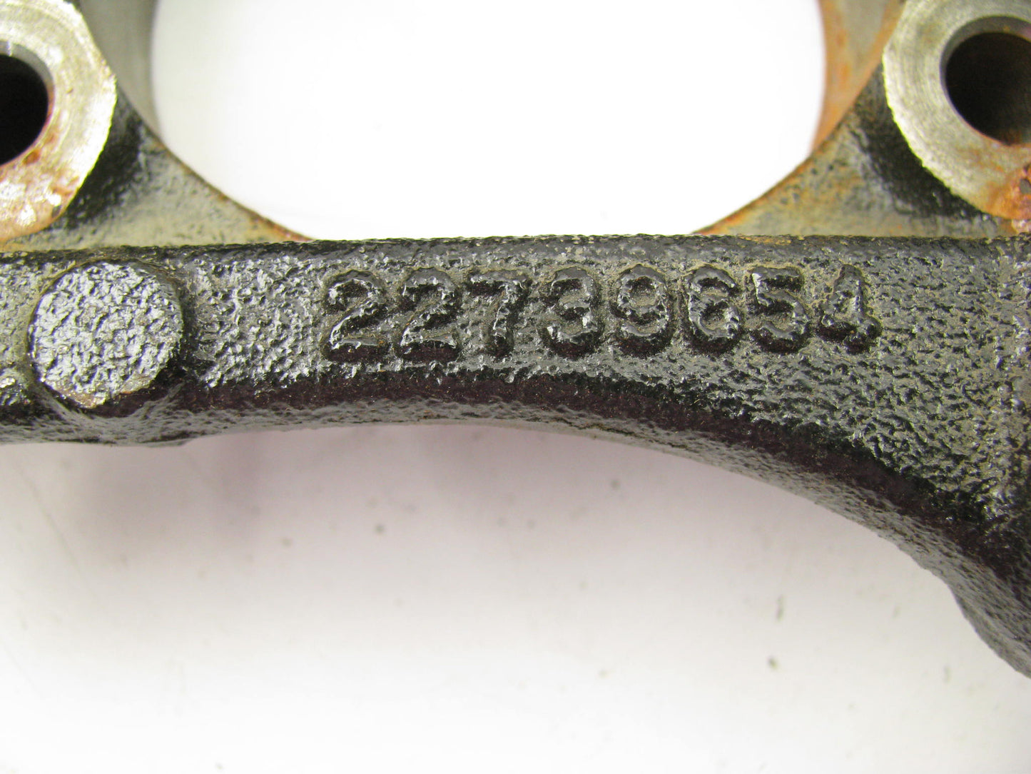 NEW OEM GM Front Right Steering Knuckle For 1204-2019 Cadillac CTS, 2015-19 ATS
