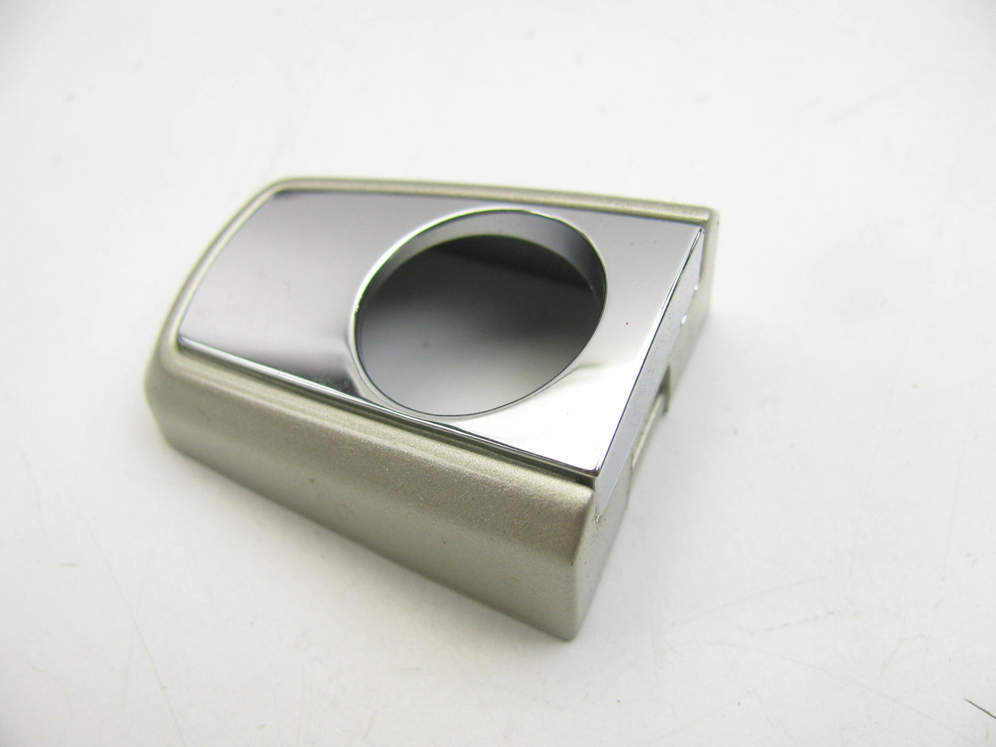 NEW - OEM GM Left Front Exterior Door Handle Cap Champagne W/ Chrome & Keyhole