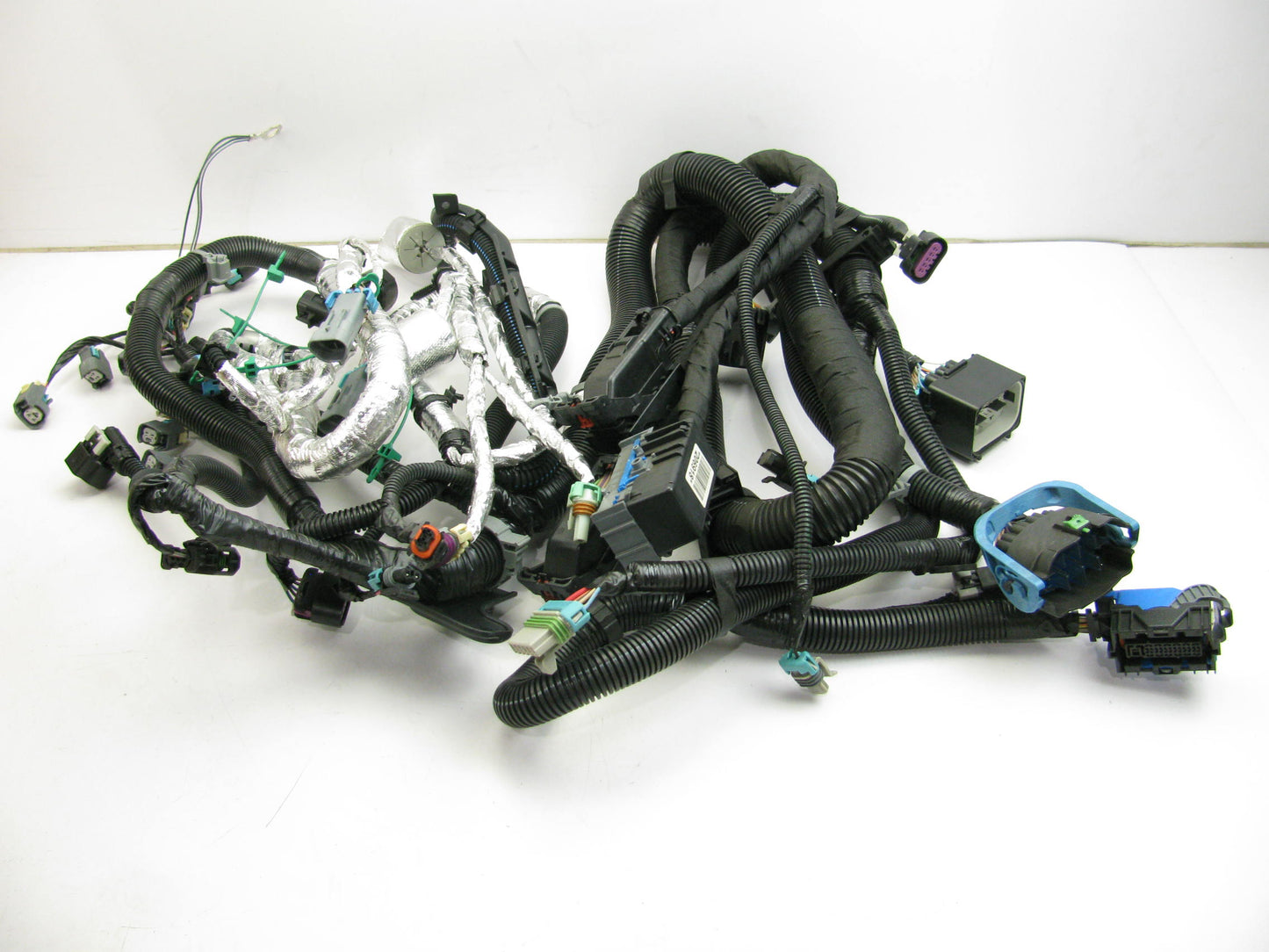NEW GM V8 Main Engine Harness For 2013-2014 GMC Chevy Trucks 22916918 FOR PARTS
