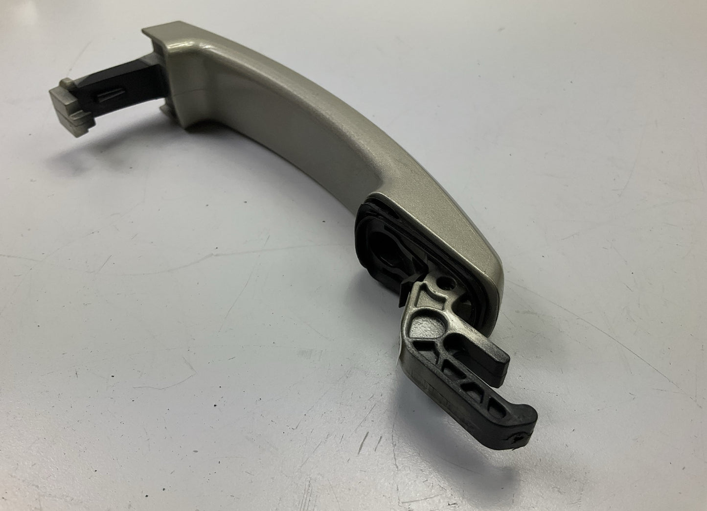 (4) OEM GM Exterior Door Handle 23122482 White W/chrome NON-Passive Entry