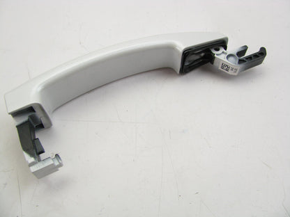 NEW OEM GM Exterior Door Handle 23122482 White W/chrome NON-Passive Entry