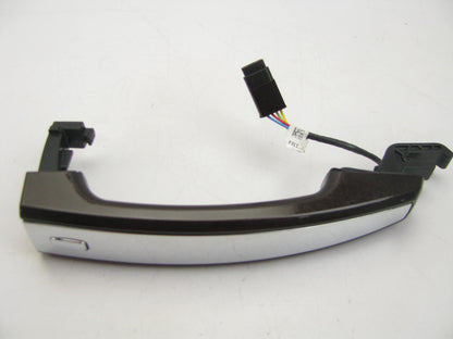 NOS - UNBOXED OEM GM 23123517 Front Brown Exterior Door Handle W/ Passive Entry