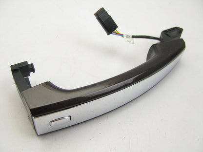 NOS - UNBOXED OEM GM 23123517 Front Brown Exterior Door Handle W/ Passive Entry