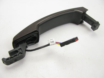 NOS - UNBOXED OEM GM 23123517 Front Brown Exterior Door Handle W/ Passive Entry