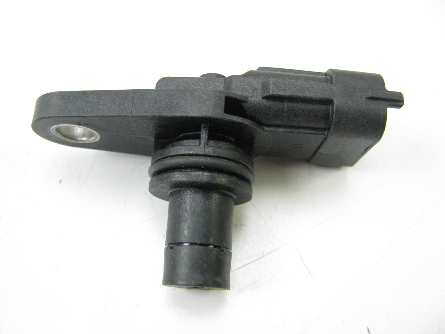 NEW - OUT OF BOX 232103079 Engine Camshaft Position Sensor