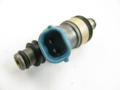 NEW UNBOXED Denso 23250-20010 Fuel Injector